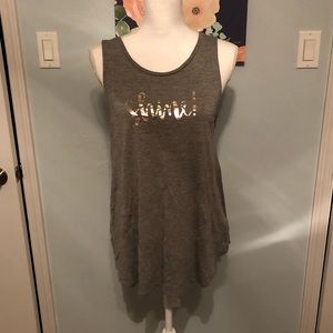 🌷Old Navy Flowy Tank